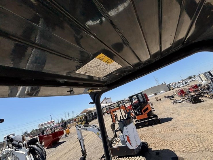 2021-bobcat-e26-image-35