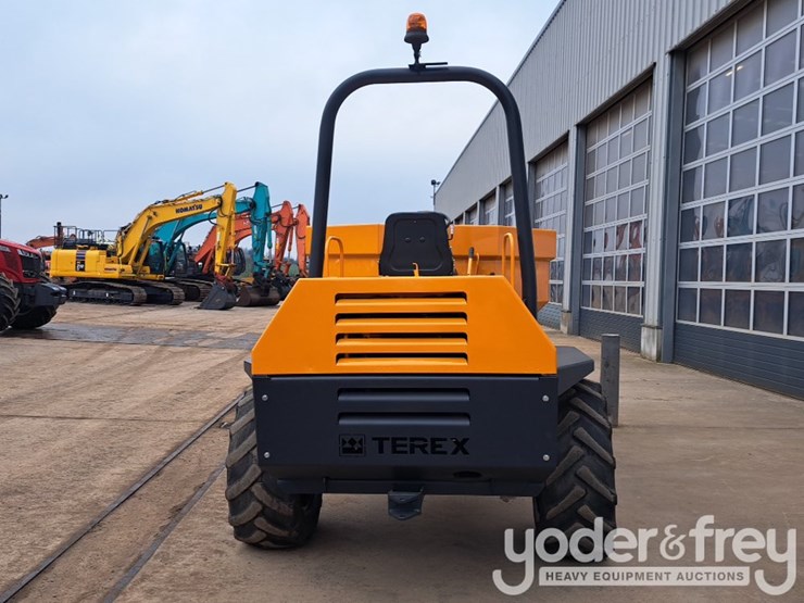 terex-6-ton-swivel-skip-dumper,-roll-bar-image-4