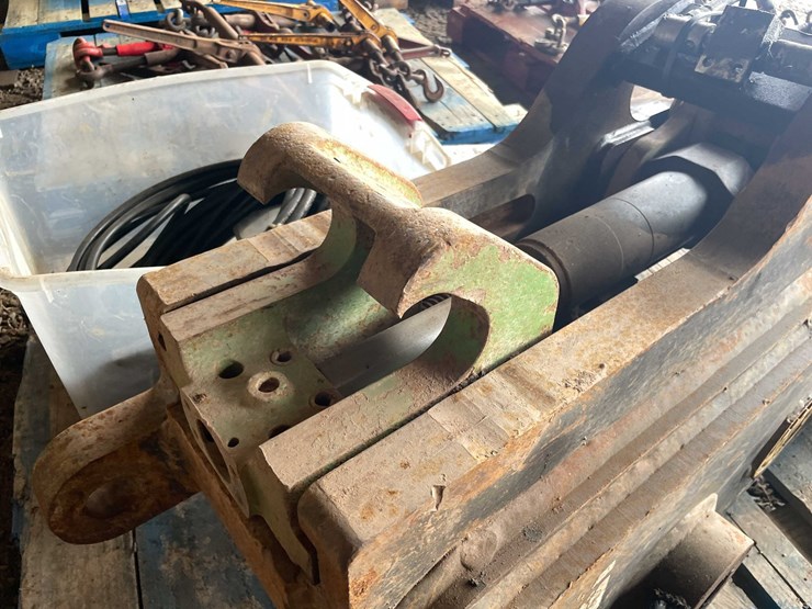 komatsu-pc200-image-9