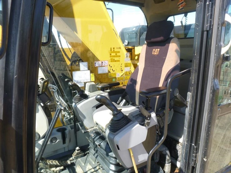 2019-caterpillar-335f-lcr-image-8