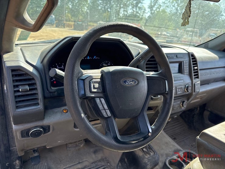 2017-ford-f250-xl-image-21