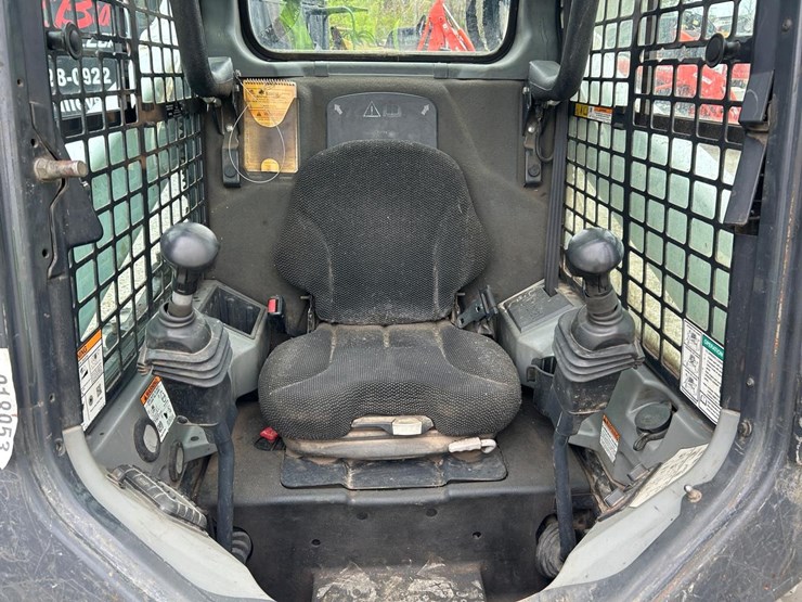 2019-bobcat-s740-image-17