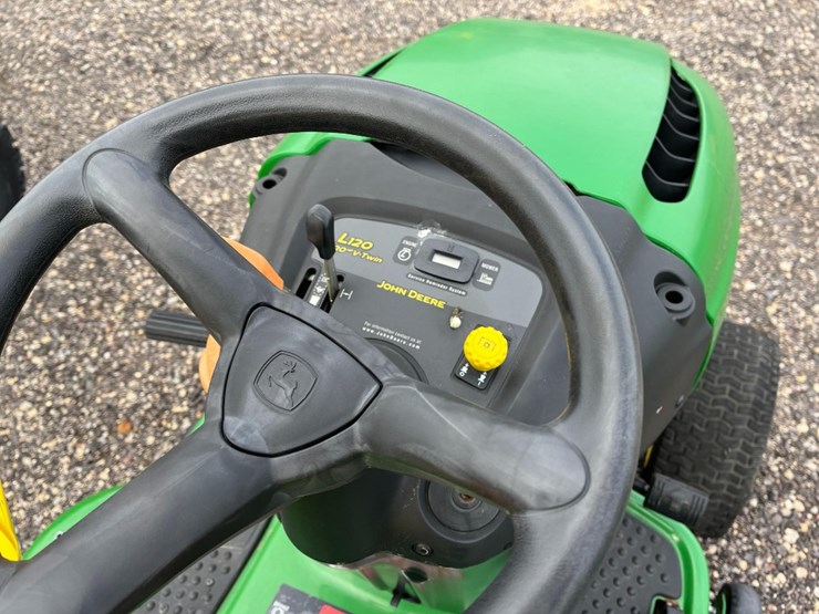 john-deere-l120-image-6
