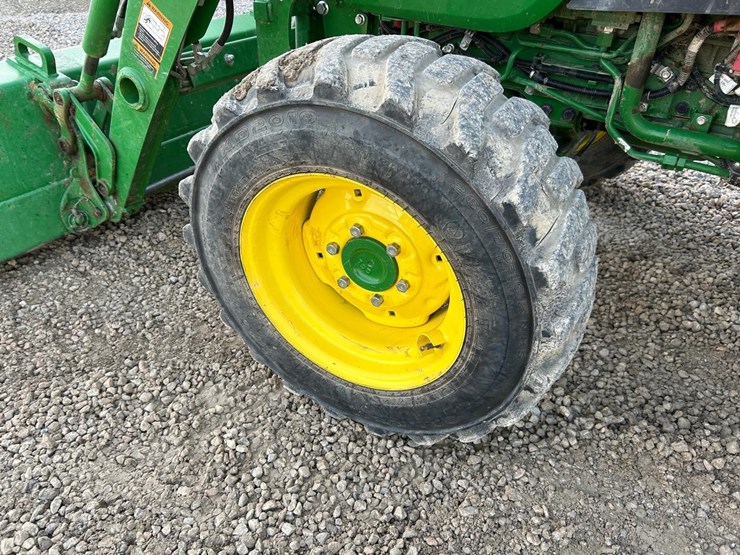 2024-john-deere-4044r-image-23