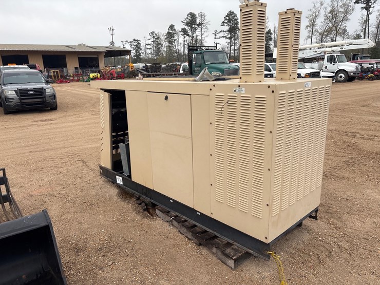 #34843-•-generac-guardian-generator-image-2