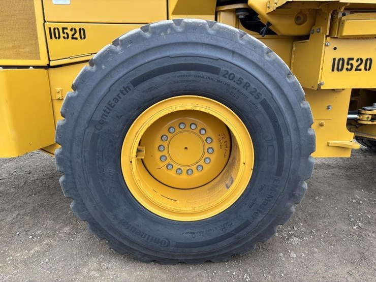 2023-john-deere-544-image-17