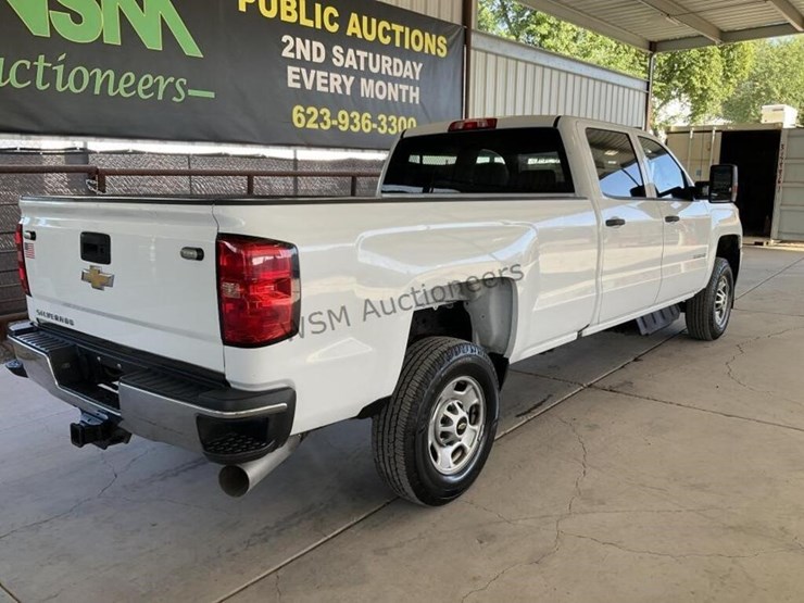 2018-chevrolet-silverado-2500hd-image-7
