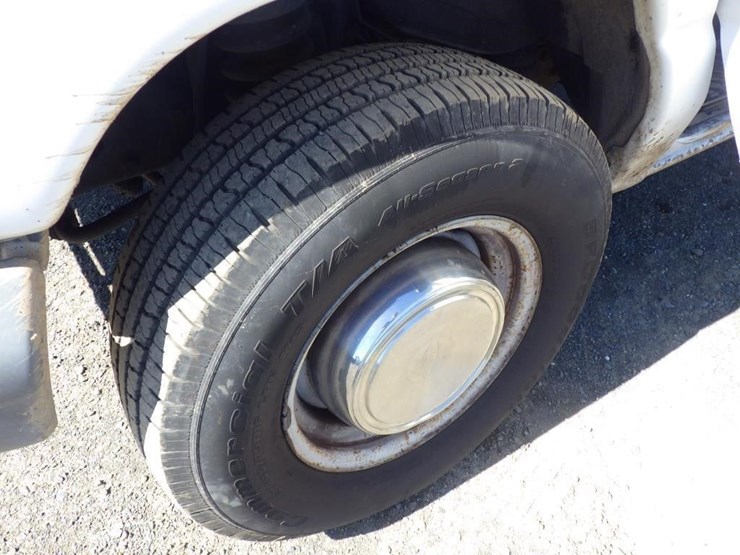 2006-ford-econoline-350-image-12