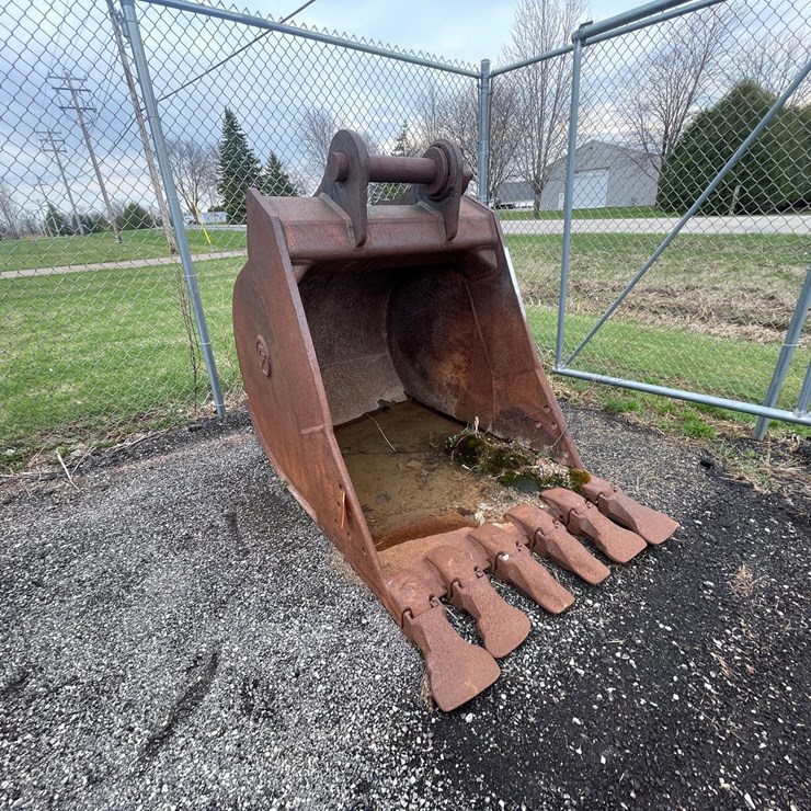 #5003 • Excavator Bucket