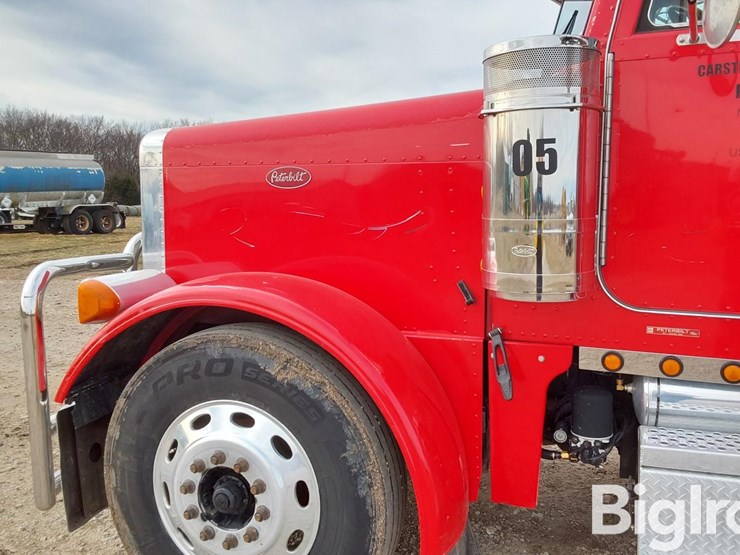2003-peterbilt-379-image-9