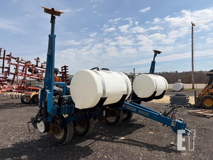 2008-kinze-3000-image-4