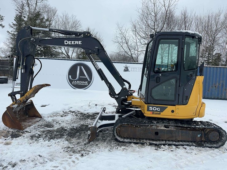 2022-deere-50g-image-8