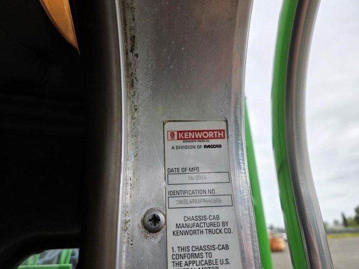 2015-kenworth-t800-image-86