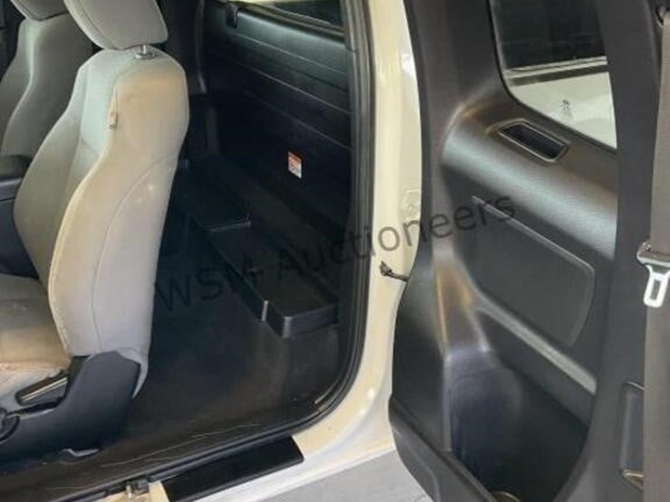 2018-toyota-tacoma-image-25