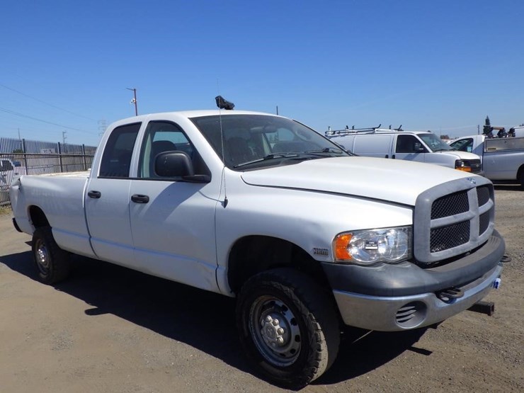 2005-dodge-ram-2500-image-3