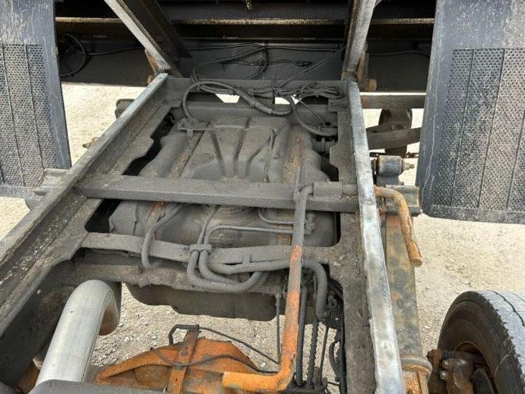 2020-ford-f550-xl-image-38