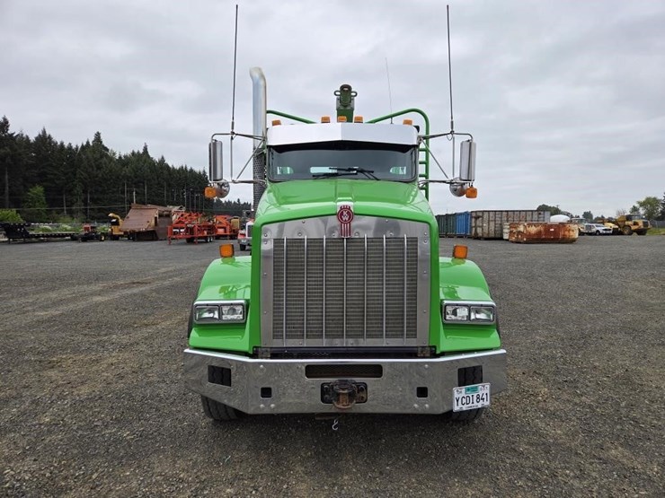 2015-kenworth-t800-image-2
