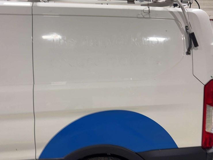 2016-ford-transit-image-25