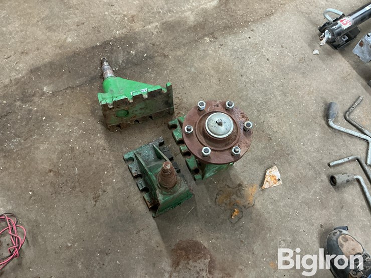 john-deere-baler-axles-image-5