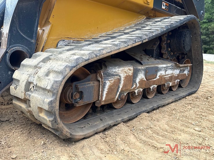 2024-deere-331g-image-9