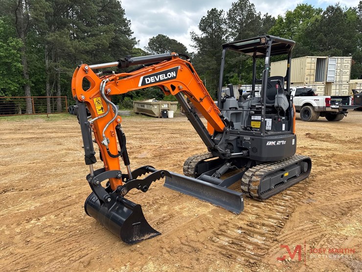 unused-2024-develon-dx-27z-mini-excavator-image-2
