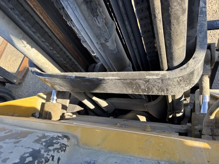 2015-caterpillar-2c6000-image-10
