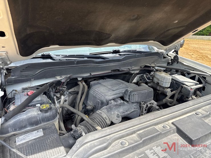 2019-chevrolet-silverado-2500-image-13