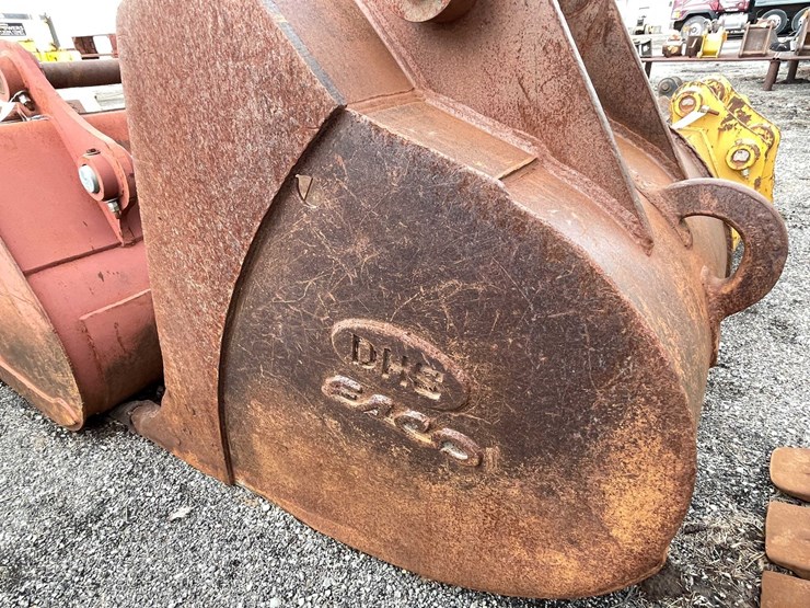 #5016-•-excavator-bucket-image-5