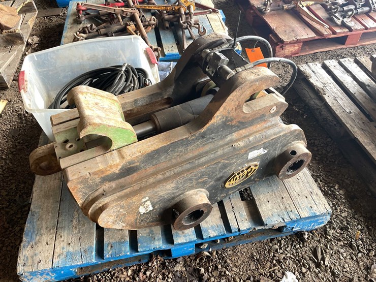 komatsu-pc200-image-8