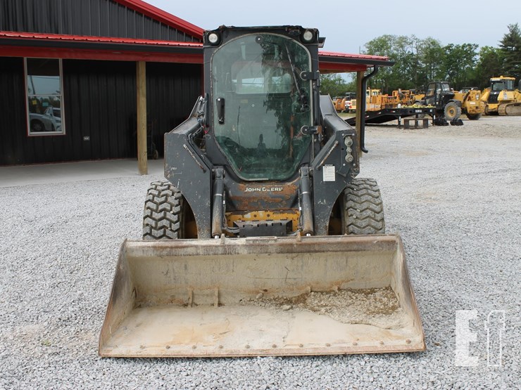 deere-320g-image-8
