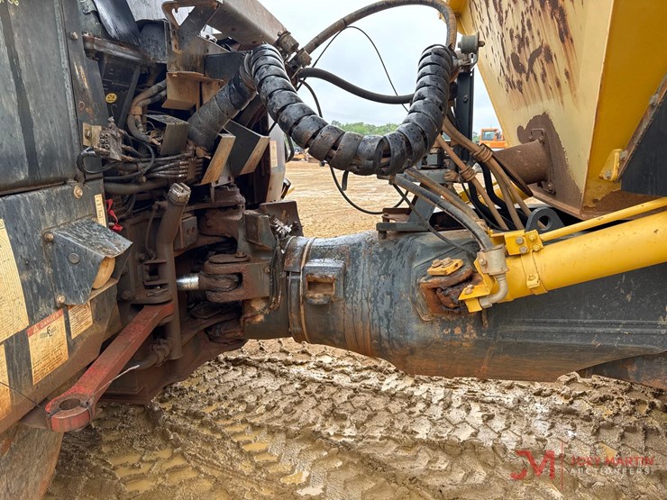 2013-komatsu-hm300-3-image-7