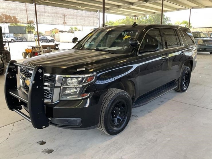 2019-chevrolet-tahoe-image-4