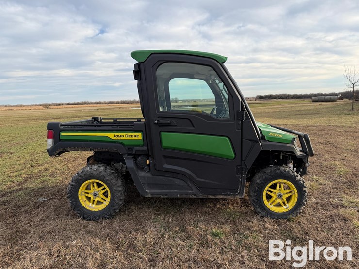 2021-john-deere-xuv-835r-gator-4x4-utv-image-4