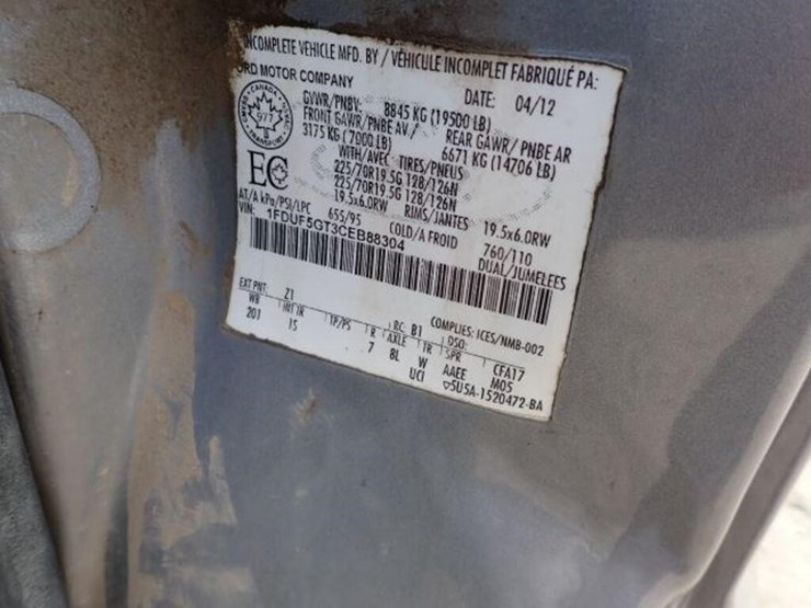 2012-ford-f550-xl-image-13