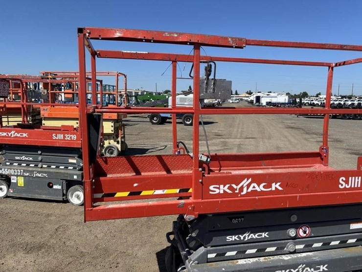 2018-skyjack-sjiii3219-image-7