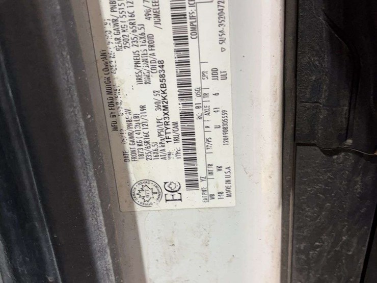 2019-ford-transit-image-17