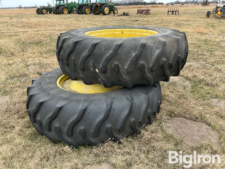 co-op-20.8-38-tires-&-rims-image-5