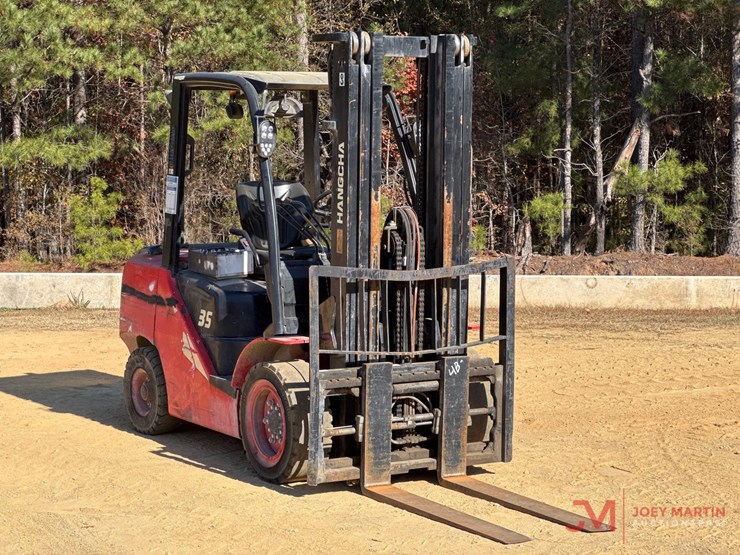 2022-hangcha-cd35-xw97f-straight-mast-forklift-image-1