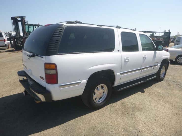 2001-gmc-yukon-image-3