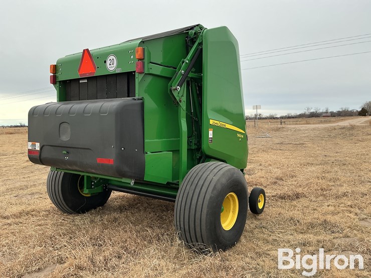 2021-john-deere-560m-image-5