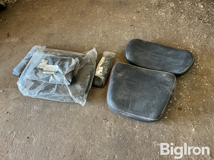 case-tractor-seats-image-6