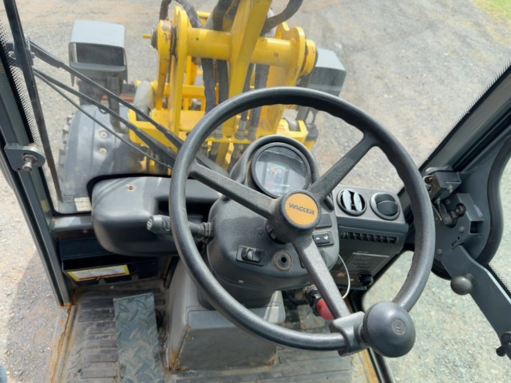 2008-wacker-neuson-wl25-image-23