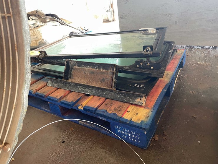 case-75-xt-image-4