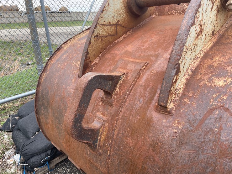 #5001-•-excavator-bucket-image-15