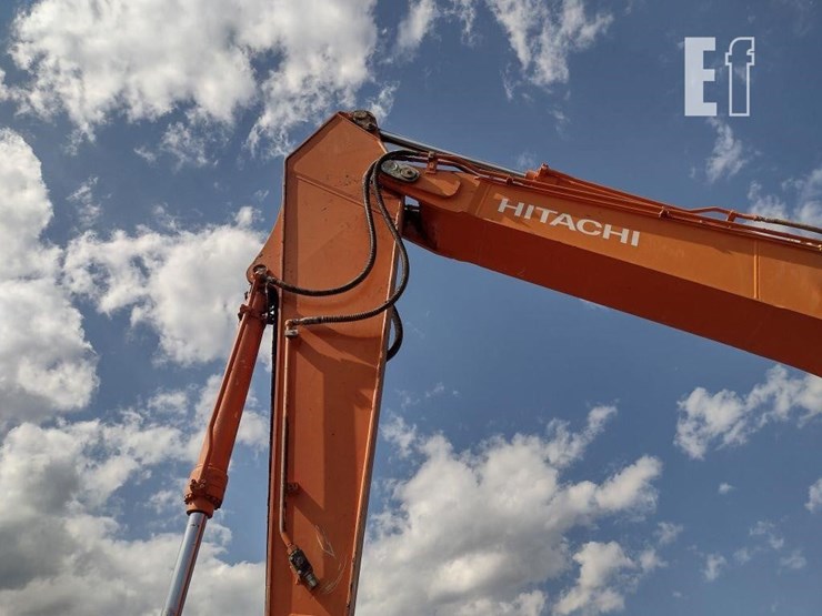 hitachi-zx350lc-6n-image-22