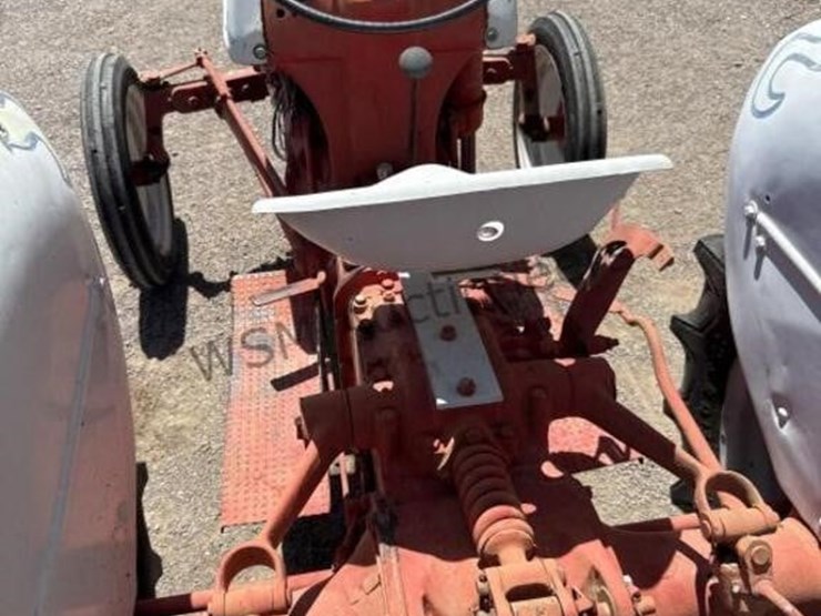 ford-8n-image-18