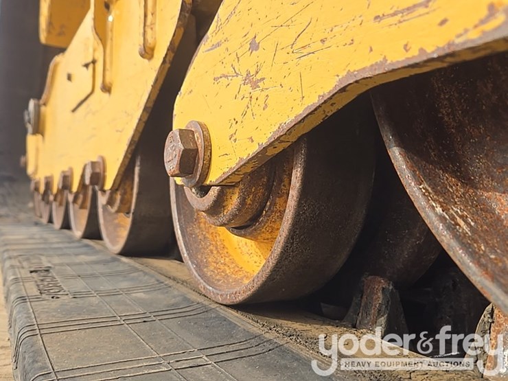2021-caterpillar-289d3-image-19
