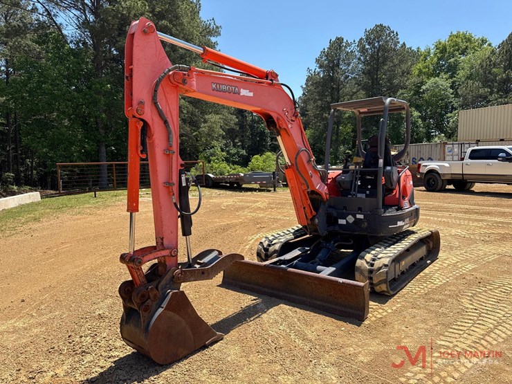 2009-kubota-u45-image-2