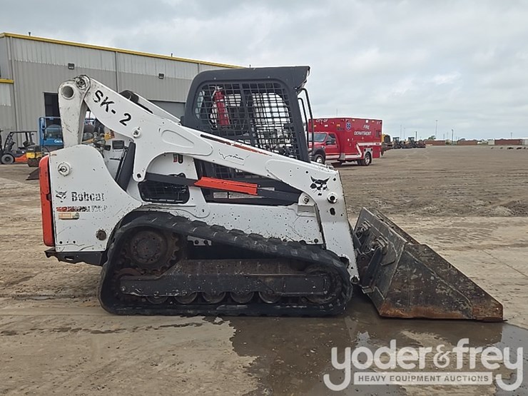 2016-bobcat-t750-image-6