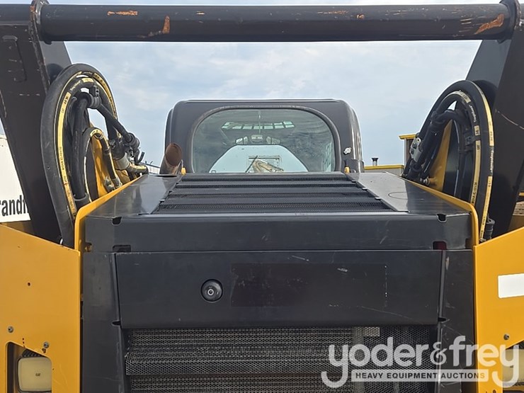 2021-caterpillar-289d3-image-32